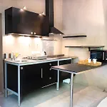 La Maison Sur La Colline 3* קרקסון
