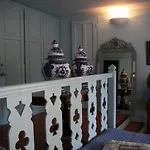 לינה וארוחת בוקר La Maison Sur La Colline 3*