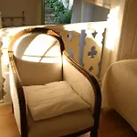 La Maison Sur La Colline לינה וארוחת בוקר 3*