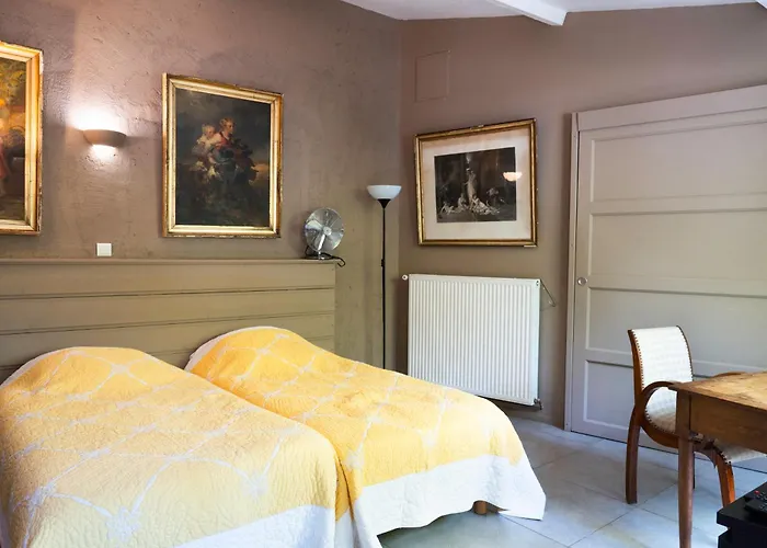 La Maison Sur La Colline Bed & Breakfast 3*