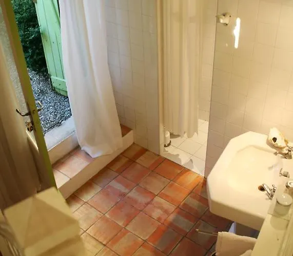 Bed & Breakfast La Maison Sur La Colline 3*